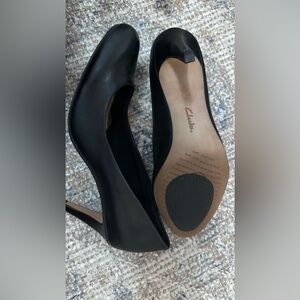 Round Toe Clark Heels W8